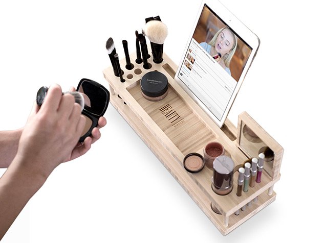 beauty-station-makeup-organizer-10